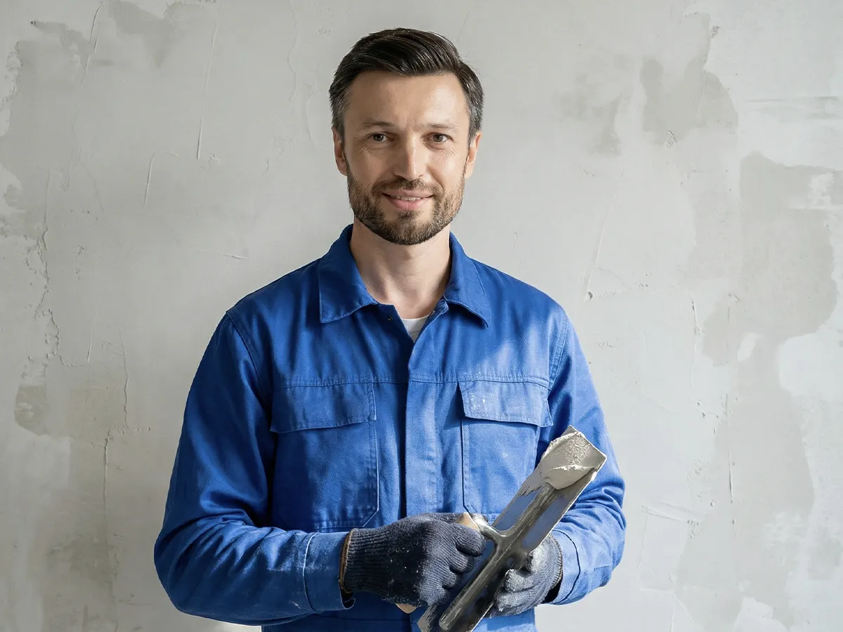 Kőműves szakember