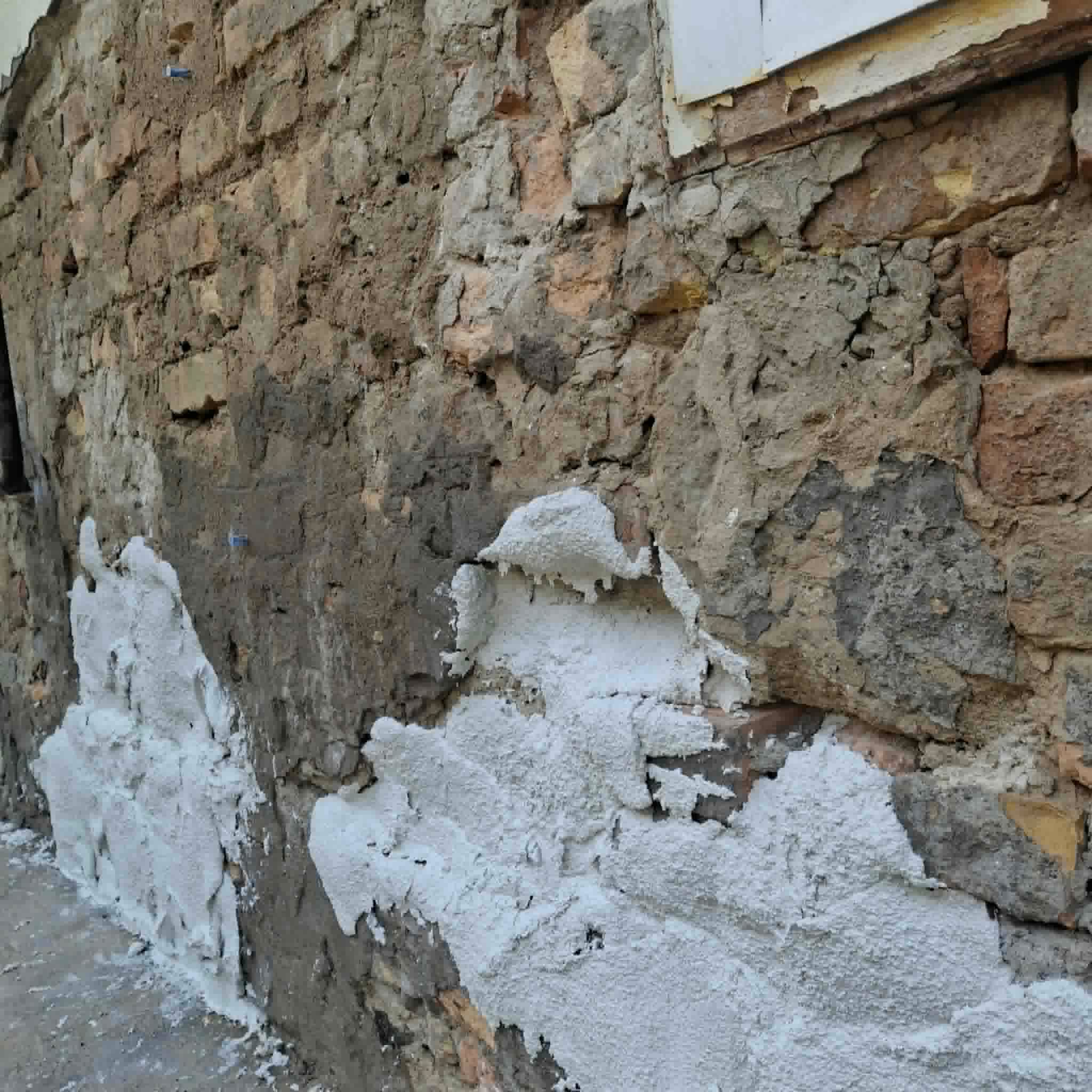 Vizes fal szárító vakolat előtt — kiindulási állapot (referencia 4)